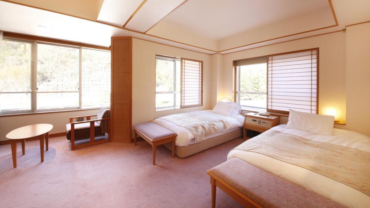 Shimobe Hotel Minobu Extérieur photo