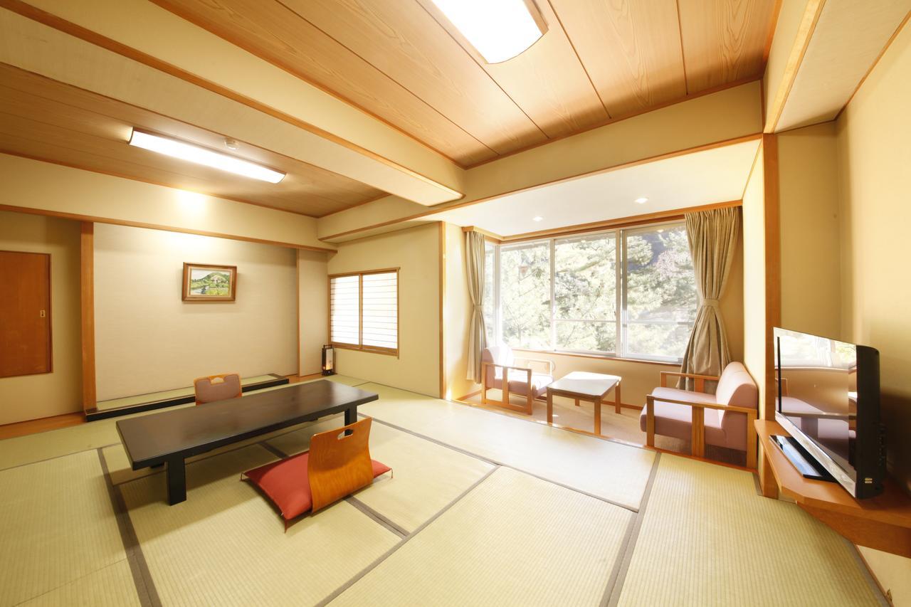 Shimobe Hotel Minobu Extérieur photo