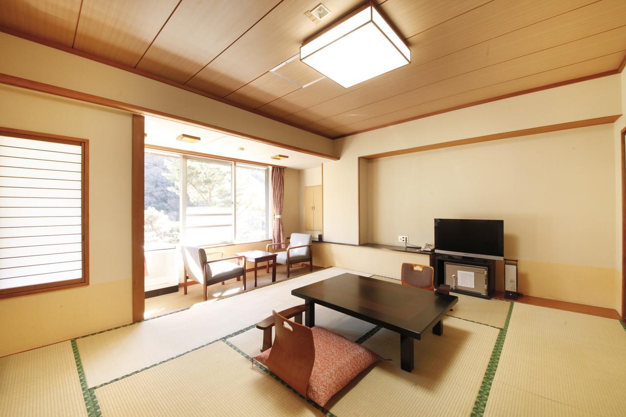 Shimobe Hotel Minobu Extérieur photo